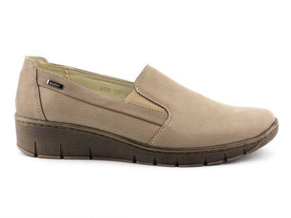 Производитель обуви, мужской и женской детской обуви из натуральной кожи.