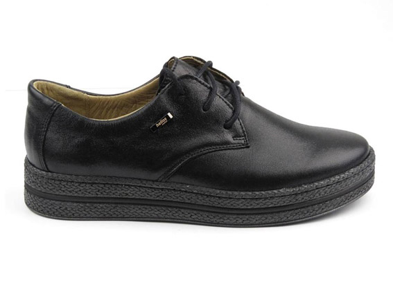 Производитель обуви, мужской и женской детской обуви из натуральной кожи.