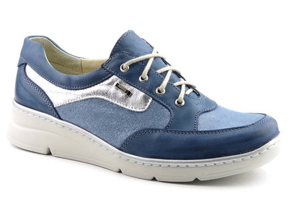 Производитель обуви, мужской и женской детской обуви из натуральной кожи.