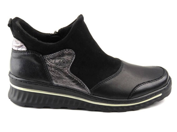 Производитель обуви, мужской и женской детской обуви из натуральной кожи.