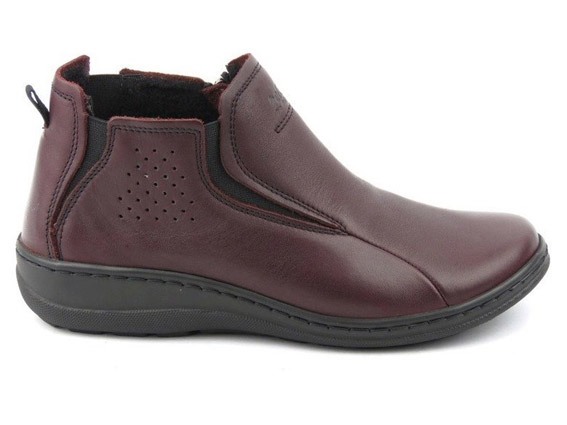 Производитель обуви, мужской и женской детской обуви из натуральной кожи.