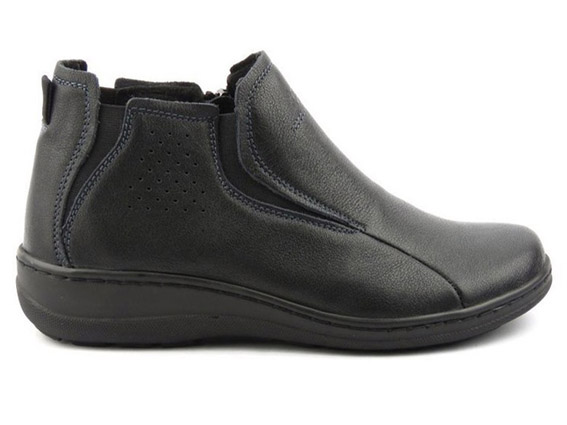 Производитель обуви, мужской и женской детской обуви из натуральной кожи.