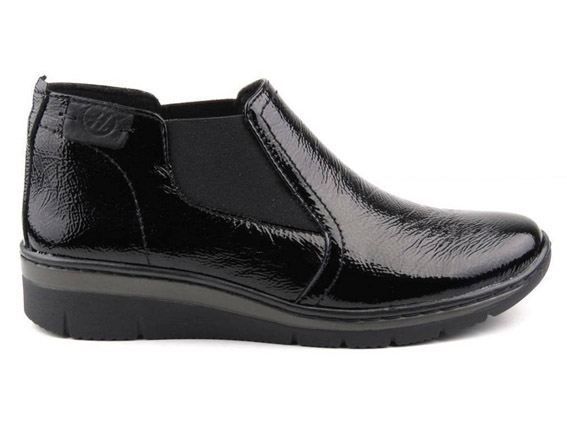 Производитель обуви, мужской и женской детской обуви из натуральной кожи.