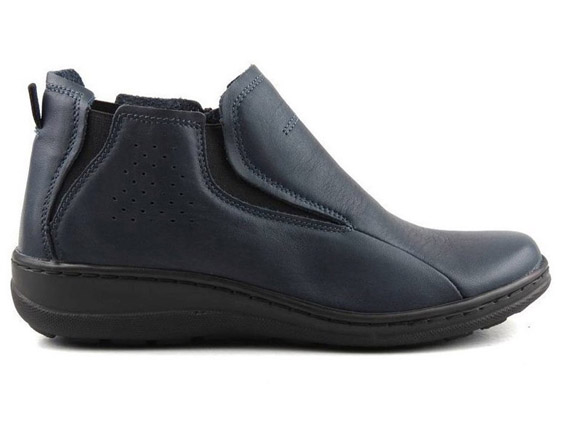 Производитель обуви, мужской и женской детской обуви из натуральной кожи.