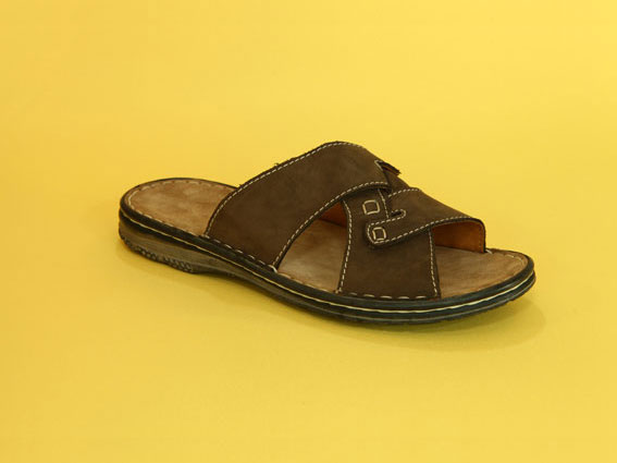 Производитель обуви, мужской и женской детской обуви из натуральной кожи.